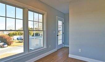 24 Seaspray Way, Little Compton, RI 02837