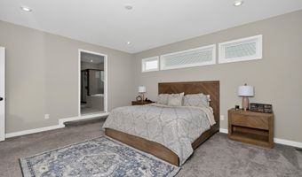 7797 Promontory Dr, Alexandria, KY 41001