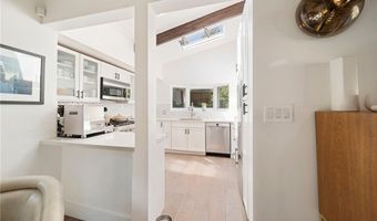 2522 Zorada Dr, Los Angeles, CA 90046