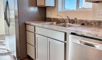 833 Ridgeview St, Belle Fourche, SD 57717