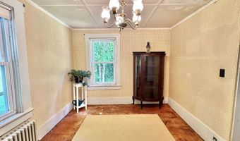 42 S Main St, Brookline, NH 03033