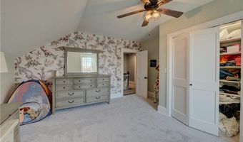 499 Seven Mile Rd, Cranston, RI 02831