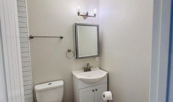 13100 Lorraine Rd, Biloxi, MS 39532