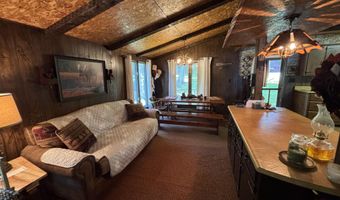 4 N Shore Rd, Abbot, ME 04406