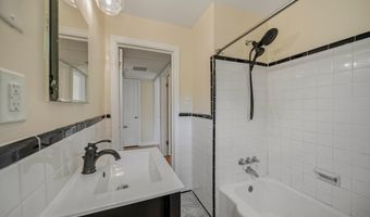6610 E WAKEFIELD Dr C1, Alexandria, VA 22307
