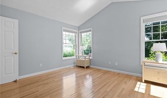 14 Fox Dr 14, Narragansett, RI 02882