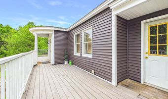 38 Mary Carroll St, Auburn, ME 04210