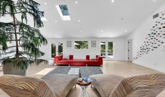 3843 Hayvenhurst Ave, Encino, CA 91436