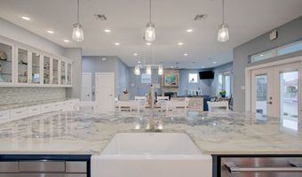 102 Angelfish Ct, Aransas Pass, TX 78336