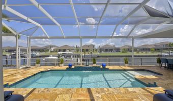 713 ISLEBAY Dr, Apollo Beach, FL 33572