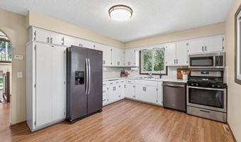 16271 Jasper St NW, Anoka, MN 55303