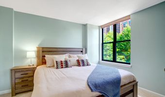 2220 N FAIRFAX Dr 308, Arlington, VA 22201