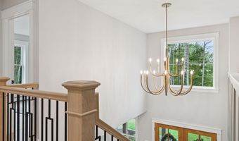 52 Jasper Ln, Arundel, ME 04046