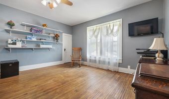702 S Van Buren St, Auburn, IN 46706