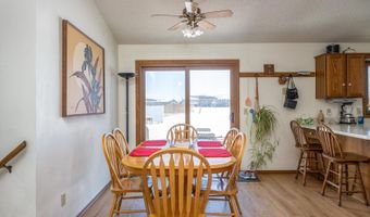 3200 S HUCKLEBERRY Ln, Appleton, WI 54915