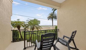 6408 MAYRA SHORES Ln, Apollo Beach, FL 33572