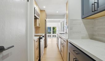 2011 Dolphin Dr, Aptos, CA 95003