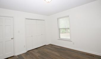 901 Glendale Dr, Aberdeen, NC 28315