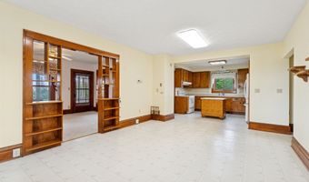 W6102 MANITOWOC Road, Appleton, WI 54915