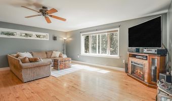 10 Belmont Dr, Barnstead, NH 03225