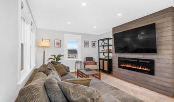 37 Hillcrest Ave, Beverly, MA 01915