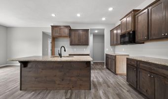 422 Beavertail Rd, Ash Grove, MO 65604