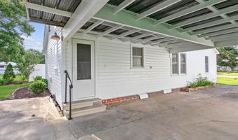 1617 Oscar St, Abbeville, LA 70510