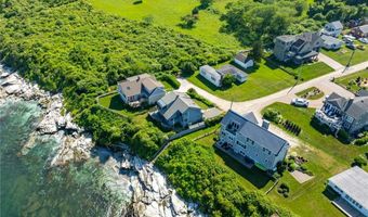 7 Clarkes Village Rd, Jamestown, RI 02835
