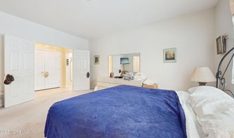 14 Edgewater Path, Barnegat, NJ 08005