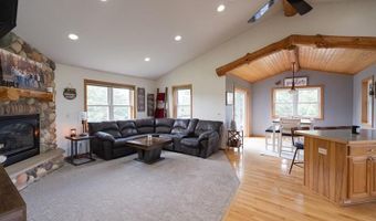 9199 50th St NW, Annandale, MN 55302