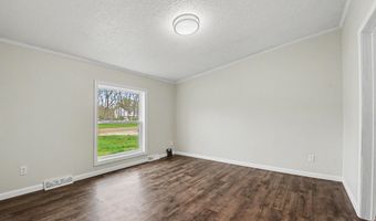 9214 S Cedar Dr, Allendale, MI 49401