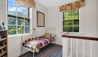 24 Liberty St, Clinton, CT 06413