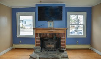 45 Elm Ave, Augusta, ME 04330