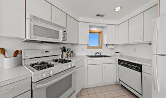 102 ROOSEVELT AV U-A, Long Beach Twp., NJ 08008