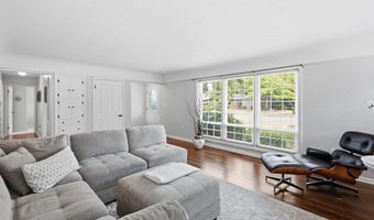 1420 CENTER St, Albany, OR 97322