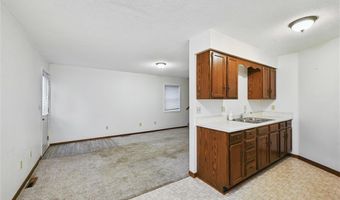 88 Main Ave, Atkins, IA 52206
