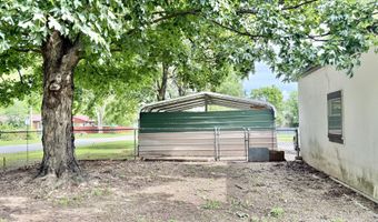 600 E Pearl St, Aurora, MO 65605