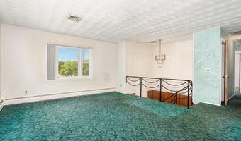 2400 RAMBLEWOOD Rd, York, PA 17408