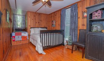 207 N Smith St, Owensville, IN 47665