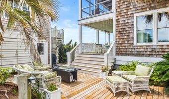 41 Transom Row, Bald Head Island, NC 28461