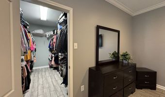 204 Piccadilly, Batesville, MS 38606