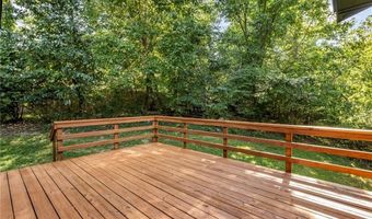 1 Adams Ln, Bella Vista, AR 72715