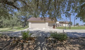 138 BIG OAK Dr, Adkins, TX 78101