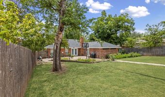 813 E 2nd St, Weatherford, TX 76086