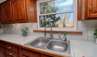 17200 Pella Rd, Adams, NE 68301