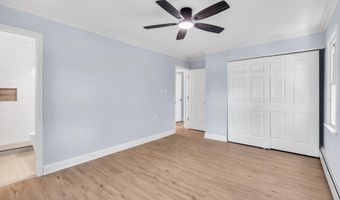 32 Belmont Ave, Bayville, NJ 08721