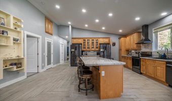 87829 TWO MILE Ln, Bandon, OR 97411