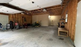 9700 5TH Ave, Almond, WI 54909