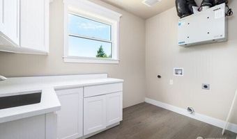 3706 W 3rd St, Anacortes, WA 98221