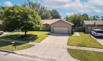 5635 E 39th St N, Bel Aire, KS 67220